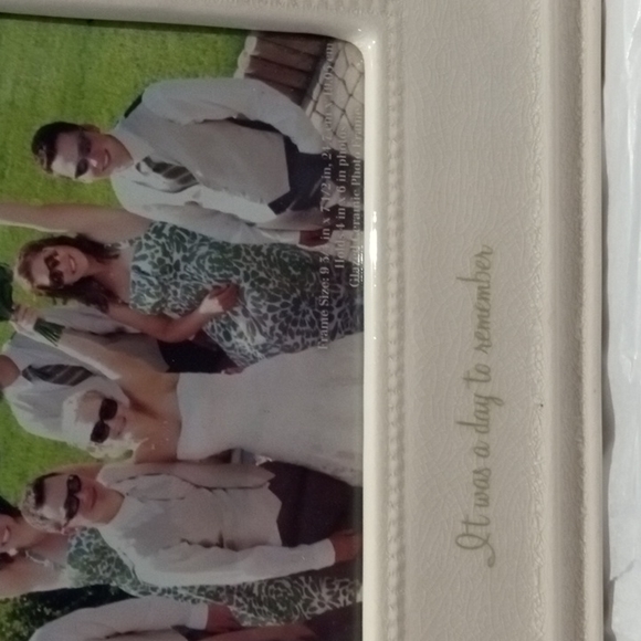 Picture frame - Picture 3 of 4